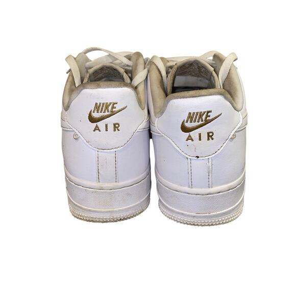 Nike Air Force 1 07 ESS ‘Metallic Gold’ Women Size 10.5 - Picture 5 of 9